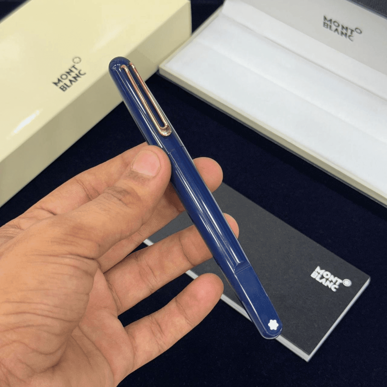 Montblanc M series premium designer pen in Blue close view